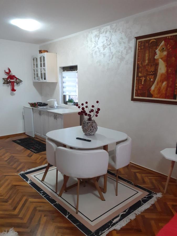 הרצג-נובי Guest House Cvoro מראה חיצוני תמונה