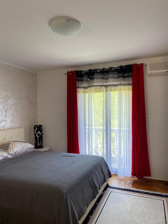 הרצג-נובי Guest House Cvoro מראה חיצוני תמונה