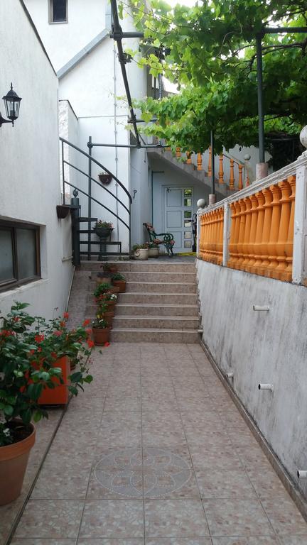 הרצג-נובי Guest House Cvoro מראה חיצוני תמונה